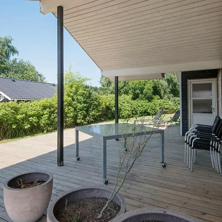 Holiday Home Sjolund *